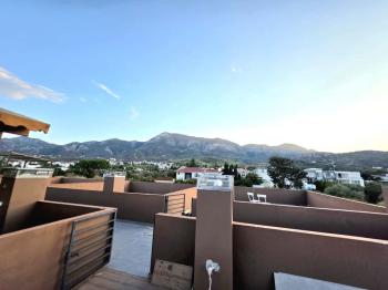 KKTC Girne Merkezde Site İçerisinde Satılık 1+1 Penthouse