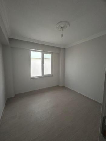 AFYON ÜÇOK EMLAKTAN MAREŞAL FEVZİ ÇAKMAK MAH 2+1 90M² KİRALIK DAİRE 
