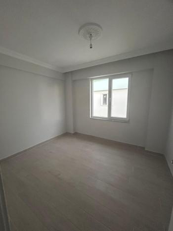 AFYON ÜÇOK EMLAKTAN MAREŞAL FEVZİ ÇAKMAK MAH 2+1 90M² KİRALIK DAİRE 