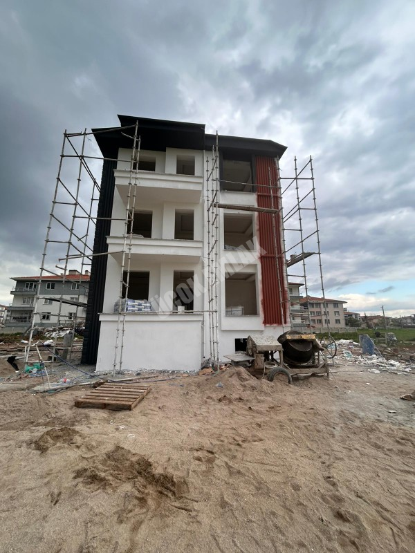 AFYON ÜÇOK EMLAKTAN MAREŞAL FEVZİ ÇAKMAK MAH 2+1 80M² SIFIR SATILIK DAİRE 