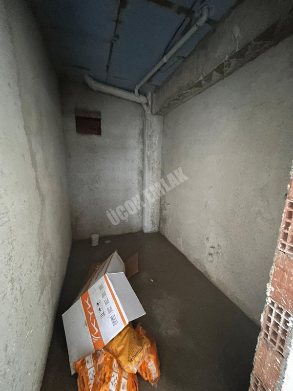 AFYON ÜÇOK EMLAKTAN MAREŞAL FEVZİ ÇAKMAK MAH 2+1 80M² SIFIR SATILIK DAİRE 