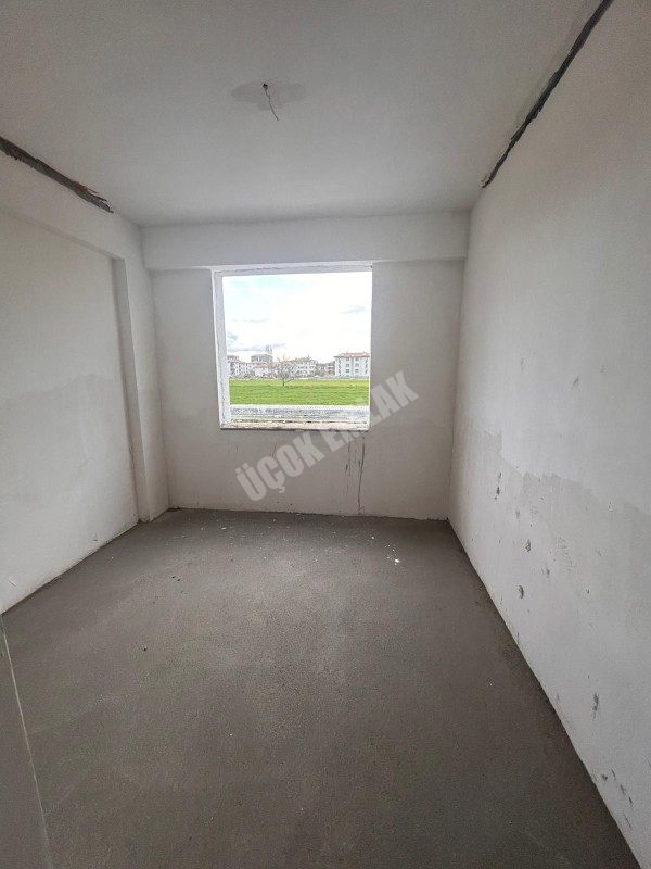 AFYON ÜÇOK EMLAKTAN MAREŞAL FEVZİ ÇAKMAK MAH 2+1 80M² SIFIR SATILIK DAİRE 