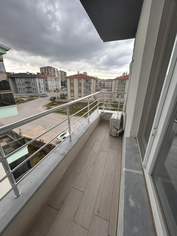 AFYON ÜÇOK EMLAKTAN MAREŞAL FEVZİ ÇAKMAK MAH 2+1 90M² KİRALIK DAİRE 