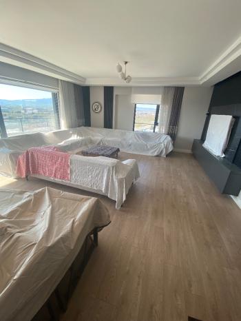 GÜVENAY - ÇORUM YUNUS 19 RESİDANCE 4+1 KOMPLE MOBİLYALI LÜKS SATILIK DAİRE 