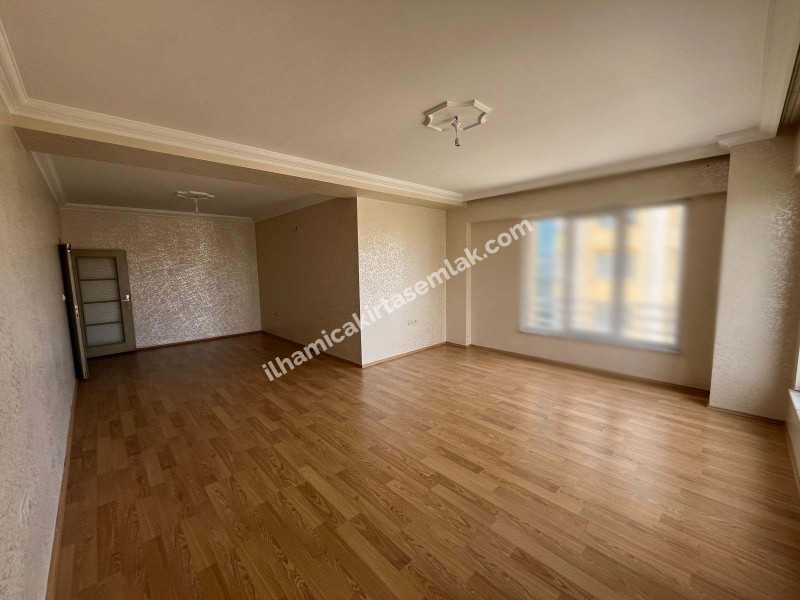 EMİNPAŞA MAHALLESİNDE SİTE İÇİ SATILIK GENİŞ 4+1 DAİRE