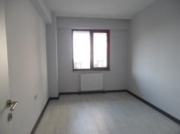 ÇORLU YAŞAM GARDEN SİTESİNDE BAHÇE KATI 2+1 AMERİKAN MUTFAKLI DAİRE 