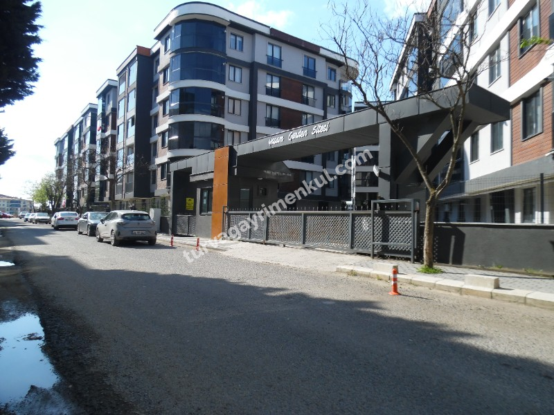 ÇORLU YAŞAM GARDEN SİTESİNDE BAHÇE KATI 2+1 AMERİKAN MUTFAKLI DAİRE 