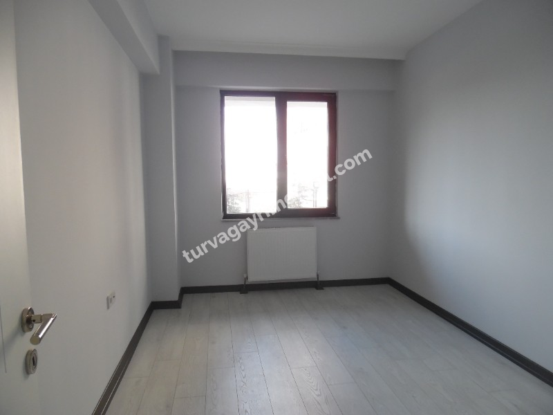 ÇORLU YAŞAM GARDEN SİTESİNDE BAHÇE KATI 2+1 AMERİKAN MUTFAKLI DAİRE 