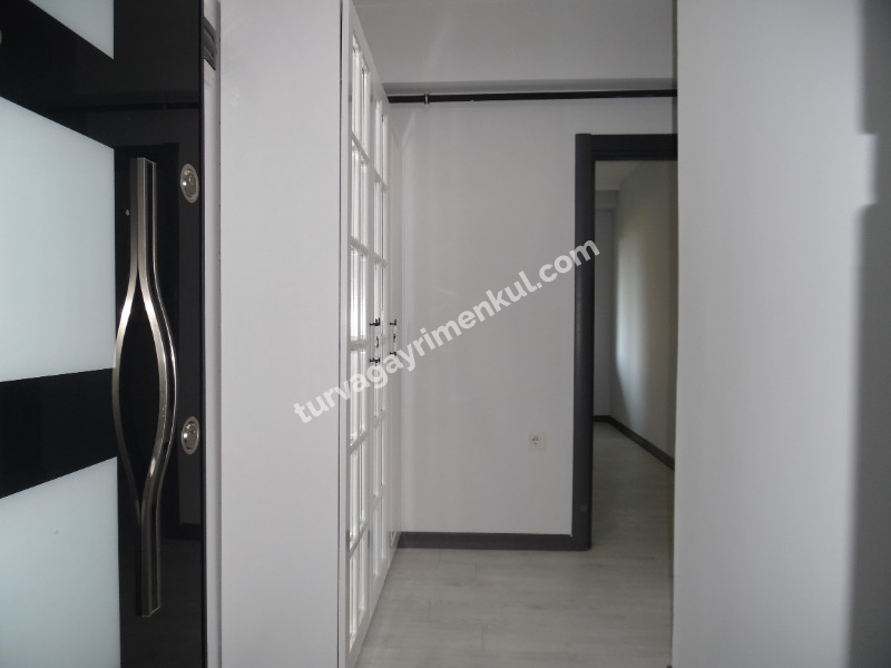 ÇORLU YAŞAM GARDEN SİTESİNDE BAHÇE KATI 2+1 AMERİKAN MUTFAKLI DAİRE 