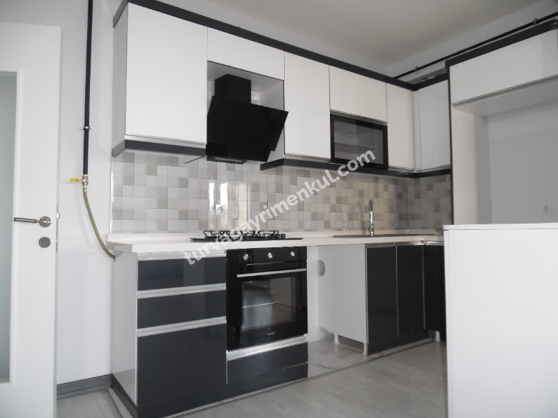 ÇORLU YAŞAM GARDEN SİTESİNDE BAHÇE KATI 2+1 AMERİKAN MUTFAKLI DAİRE 