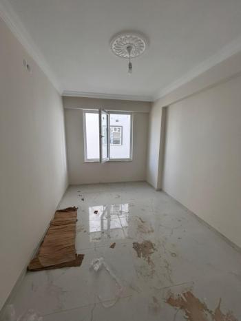 AFYON ÜÇOK EMLAKTAN MAREŞAL FEVZİ ÇAKMAK MAH 2+1 80M² SIFIR SATILIK DAİRELER