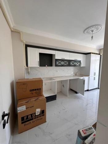 AFYON ÜÇOK EMLAKTAN MAREŞAL FEVZİ ÇAKMAK MAH 2+1 80M² SIFIR SATILIK DAİRELER