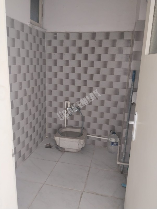 AFYON ÜÇOK EMLAKTAN MECİDİYE MAH 3+1 110M² KİRALIK DAİRE