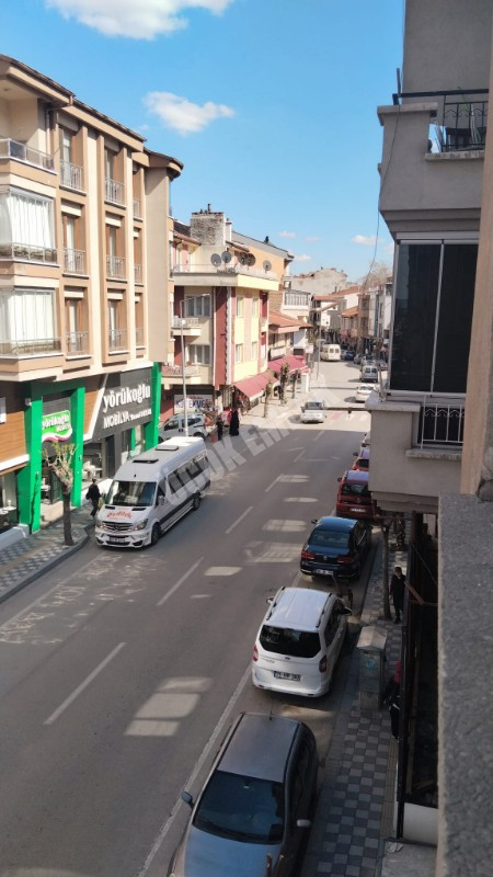 AFYON ÜÇOK EMLAKTAN MECİDİYE MAH 3+1 110M² KİRALIK DAİRE