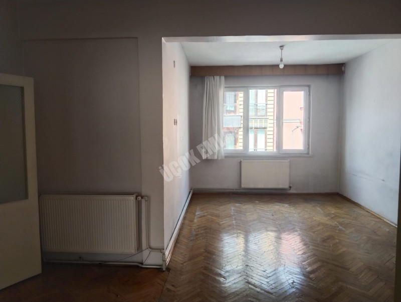 AFYON ÜÇOK EMLAKTAN MECİDİYE MAH 3+1 110M² KİRALIK DAİRE