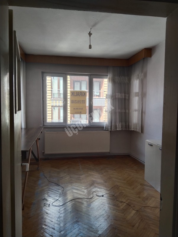 AFYON ÜÇOK EMLAKTAN MECİDİYE MAH 3+1 110M² KİRALIK DAİRE