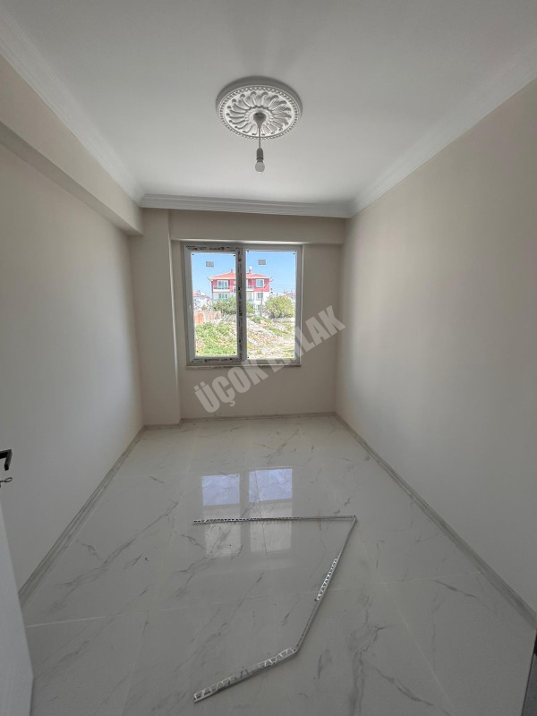 AFYON ÜÇOK EMLAKTAN MAREŞAL FEVZİ ÇAKMAK MAH 2+1 80M² SIFIR SATILIK DAİRELER