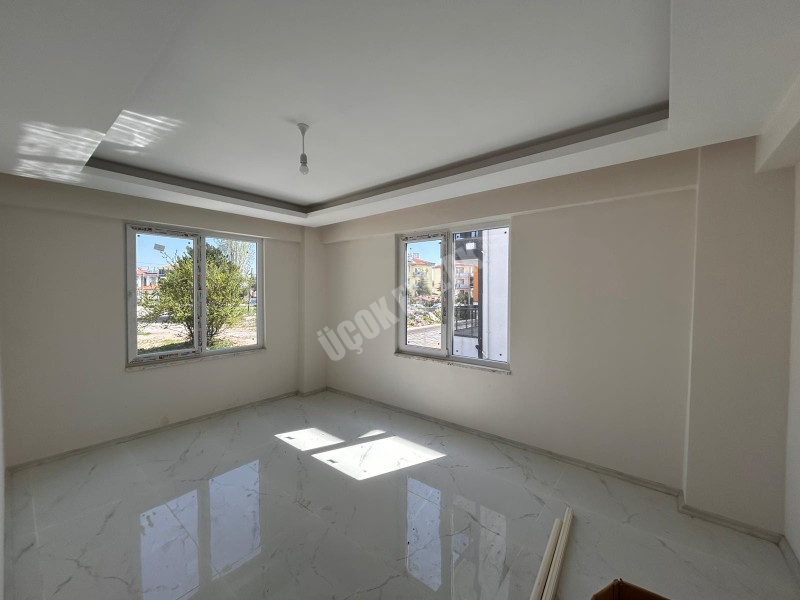 AFYON ÜÇOK EMLAKTAN MAREŞAL FEVZİ ÇAKMAK MAH 2+1 80M² SIFIR SATILIK DAİRELER