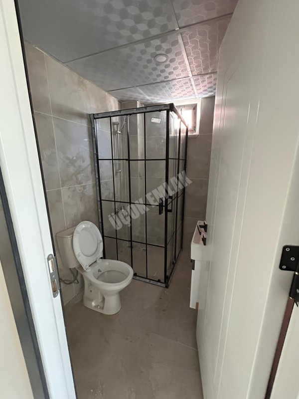 AFYON ÜÇOK EMLAKTAN MAREŞAL FEVZİ ÇAKMAK MAH 2+1 80M² SIFIR SATILIK DAİRELER