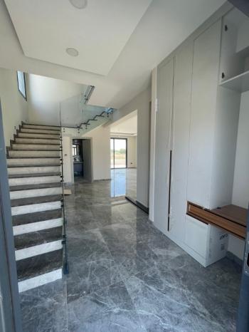 Lefkoşa Hamitköy'de Tam Müstakil SATILIK 4+1 VİLLA