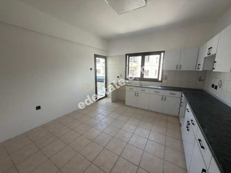 Lefkoşa K.Kaymaklı'da SATILIK 3+1 DAİRE
