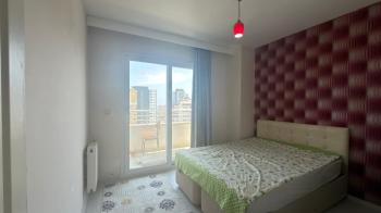Elmas'tan Üniversite Caddesi'nde Site İçi Eşyalı Kullanışlı 1+1
