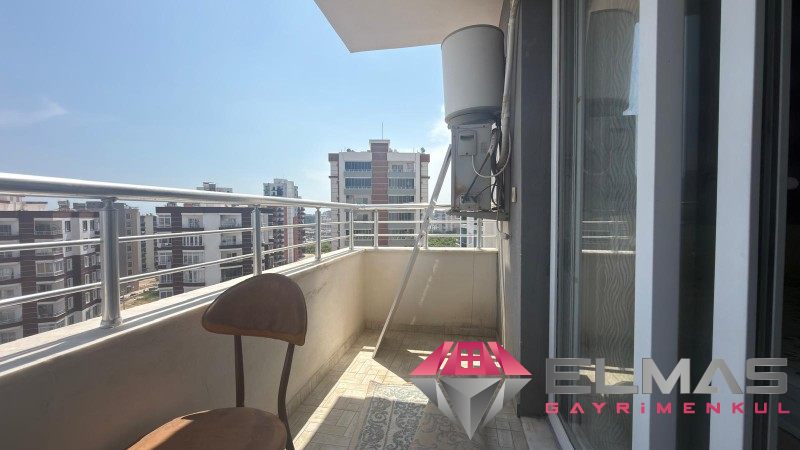 Elmas'tan Üniversite Caddesi'nde Site İçi Eşyalı Kullanışlı 1+1