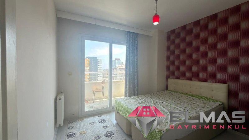 Elmas'tan Üniversite Caddesi'nde Site İçi Eşyalı Kullanışlı 1+1