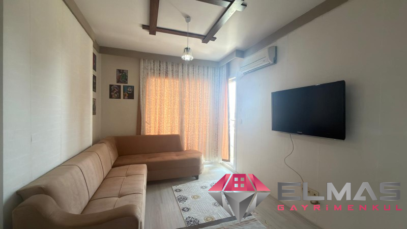 Elmas'tan Üniversite Caddesi'nde Site İçi Eşyalı Kullanışlı 1+1