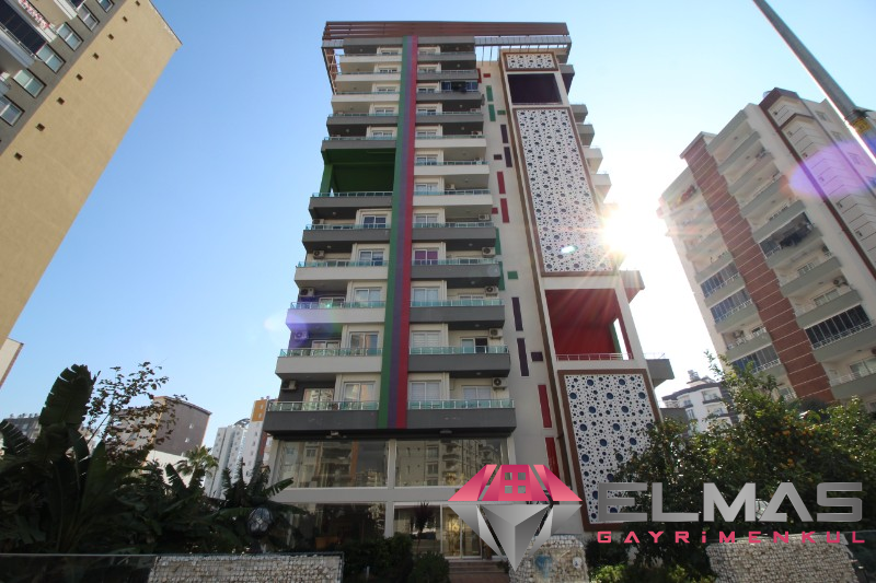 Elmas'tan Üniversite Caddesi'nde Site İçi Eşyalı Kullanışlı 1+1