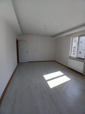 GÜVENAY - ÇORUM GÜLABİBEY YÖRÜKEVLER CAMİİ CİVARI SATILIK LÜKS 3+1 DAİRE