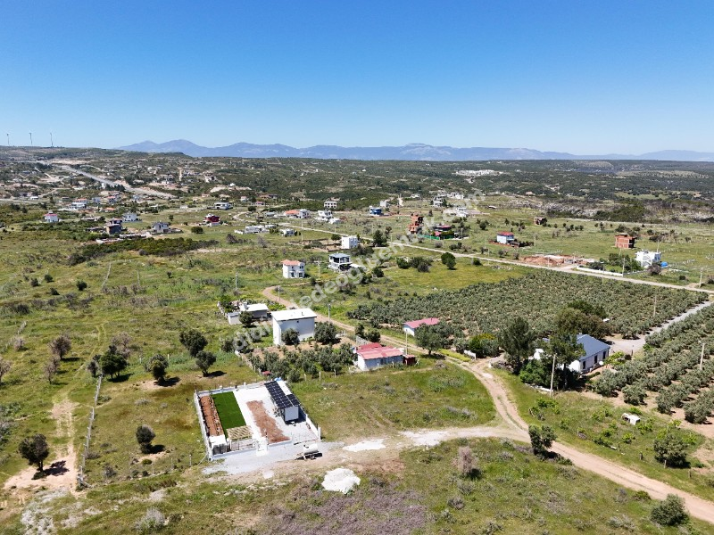 Didim Zümrüttepe de Satılık Köşe Başı İmarlı Arsa