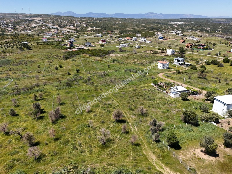 Didim Zümrüttepe de Satılık Köşe Başı İmarlı Arsa