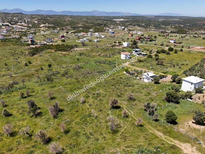 Didim Zümrüttepe de Satılık Köşe Başı İmarlı Arsa