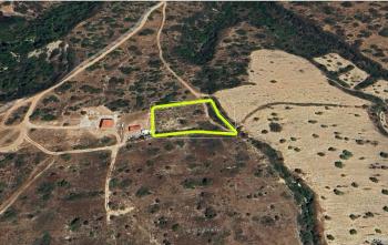 Mağusa Tatlısu'da Dağ ve Deniz Manzaralı Satılık Arsa