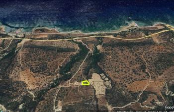 Mağusa Tatlısu'da Dağ ve Deniz Manzaralı Satılık Arsa
