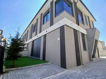 GÜVENAY - ÇORUM BAHÇELİEVLER AŞIK MAHSUNİ ŞERİF PARKI CİVARI SATILIK FULL YAPILI  3+1 VİLLA