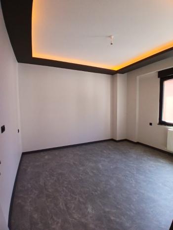 GÜVENAY - ÇORUM BAHÇELİEVLER AŞIK MAHSUNİ ŞERİF PARKI CİVARI SATILIK FULL YAPILI  3+1 VİLLA