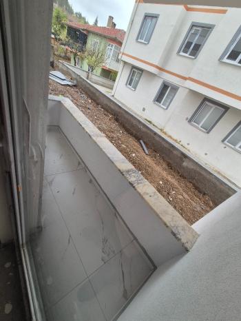 GÜVENAY - ÇORUM GÜLABİBEY KAPAKLI 3.CADDESİ ÜZERİ 2+1 SATILIK DAİRE