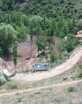 GÜVENAY - ÇORUM 1 Dönüm ESKİEKİN BAĞLARI İÇERİSİNDE EŞYALI EV BULUNAN SATILIK BAĞ