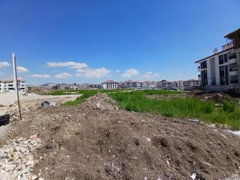GÜVENAY - ÇORUM ÇEPNİ FEN LİSESİ CİVARI SATILIK 4+0 LÜKS DAİRE