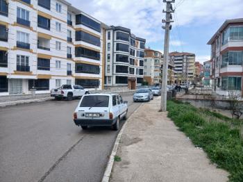 GÜVENAY - ÇORUM KALE MAHALLESİ MEVLANA ILKOKULU YANI PROJEDEN SATILIK 4+1 DAİRE