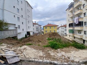GÜVENAY - ÇORUM BAHÇELİEVLER İSMAİL KAKAÇ İLKOKULU CİVARI PROJEDEN SATILIK 3+0 DAİRE
