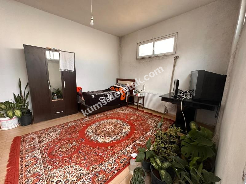 GÖNYELİDE HAVUZLU MÜSTAKİL EV 