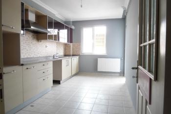 ALİ KAYAN OKULUNA YAKIN KİRALIK 3+1 DAİRE 