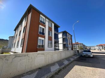AFYON ÜÇOK EMLAKTAN KANLICA MAH 2+1 90M² SIFIR AYARINDA SATILIK DAİRE