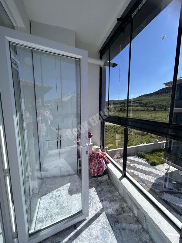 AFYON ÜÇOK EMLAKTAN KANLICA MAH 2+1 90M² SIFIR AYARINDA SATILIK DAİRE
