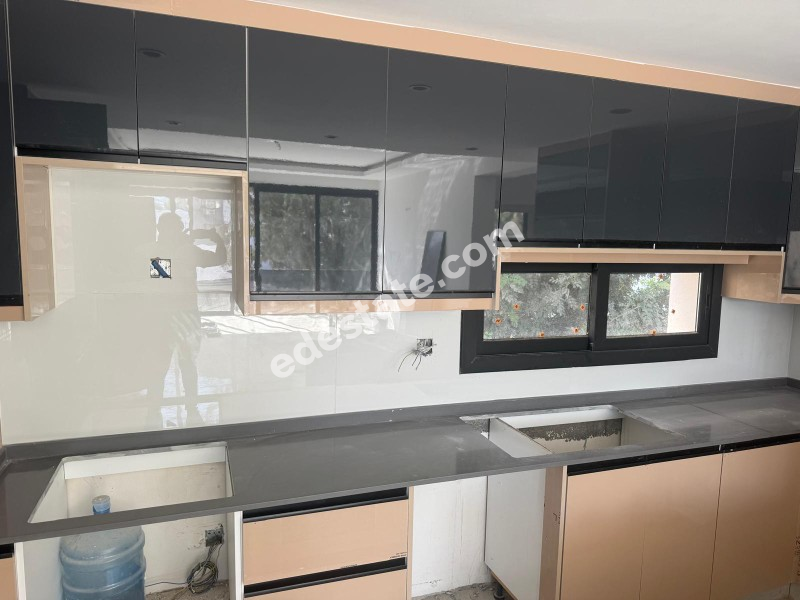Lefkoşa K.Kaymaklı'da Okullar Yolunda SATILIK 2+1 DAİRELER