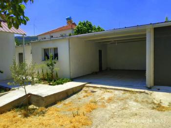 Didim Akyeniköy'de Satılık 1000m2 Arsa ve Ruhsatlı Köy Evi - Ege Emlak Didim