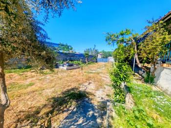 Didim Akyeniköy'de Satılık 1000m2 Arsa ve Ruhsatlı Köy Evi - Ege Emlak Didim
